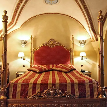 호텔 Alchymist Nosticova Palace 5*